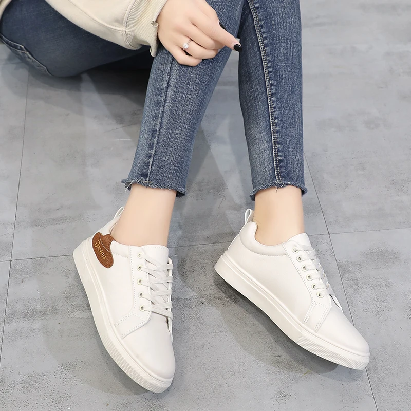 

Sports Shoes Woman Outdoor Walking Zapatillas Mujer 2019 Fashion Running Shoes for Women Sneakers Flat Patchwork Lace-up Sneaker