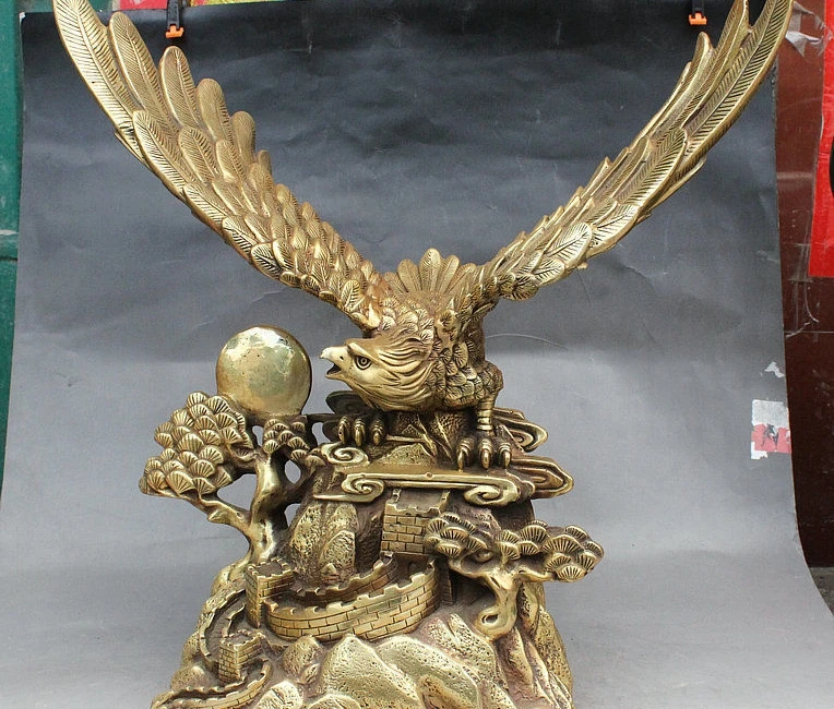 

19" Old China FengShui Pine Bronze Eagle Hawk DaPeng On Great Wall Sun Statue