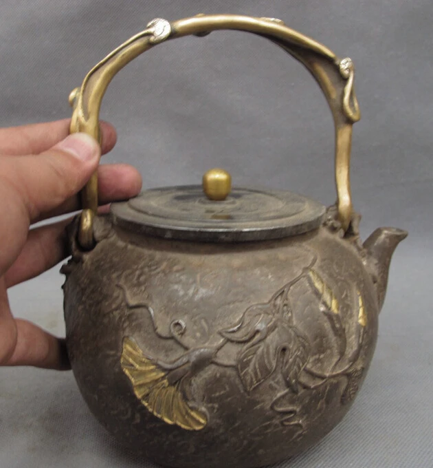 

song voge gem S5017 Folk Chinese Bronze Flower Leaf Old HanZi Statue Handle Wine Pot Teapot Flagon