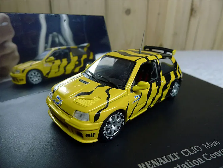 

UH 1:43 Ren ault CLIO Rally car model alloy Tiger stripes Favorites Model