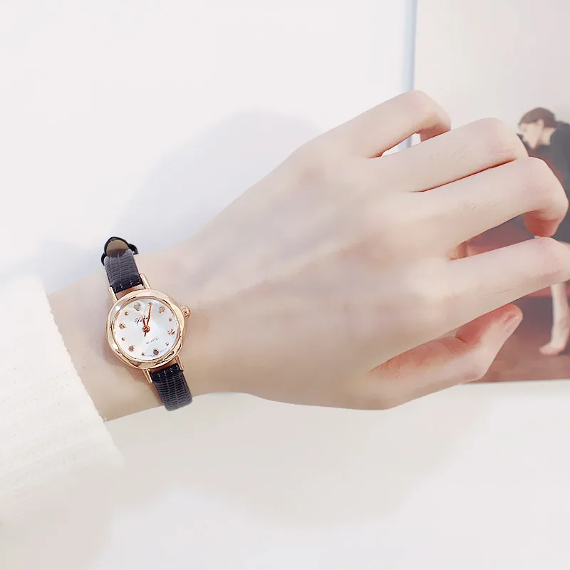 

Women Casual small dial thin belt Watches Rhinestone leather Clock Women Watch Ladies Quartz Wristwatches Relogio Feminino