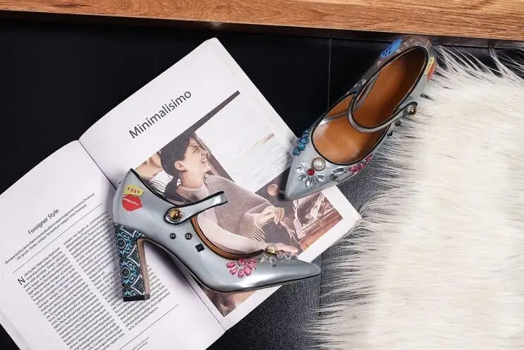 Runway Hand-made Jewels High Heels Woman Round Toe Diamond Patent Mary Janes Pumps Women Luxury Wedding Shoes