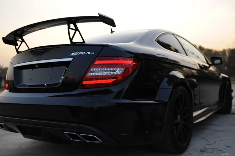 C CLass W204 C63 coupe carbon fiber black series  trunk spoiler  rear wing fit for C63  carbon rear spoiler skirt C63 rear lip (2)