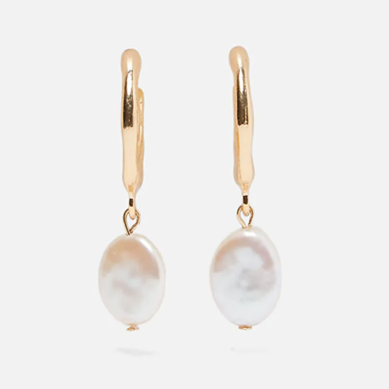 

Europe Alloy Round Pearl Earrings for Women Simple Stylish Geometric Earrings Luxury Fashion Jewelry Boucle D'oreille Femme 2019