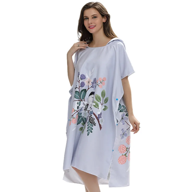 

Flower and Bird Printing Changing Robe Bath Towel Fashion Outdoor Adult Hooded Beach Towel Poncho Women Bathrobe Towels