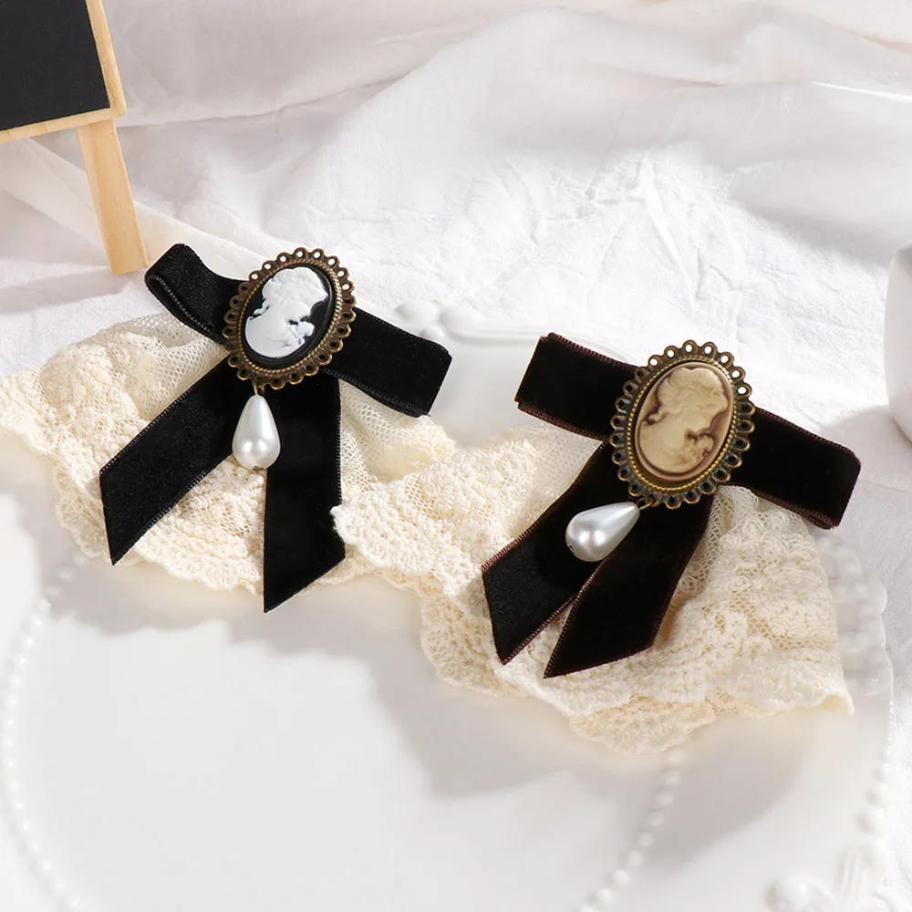 

Elegant Lace Ribbon Bow Queen Cameo Pearl Vintage Brooch for Women Birthday Christmas Lady Gifts