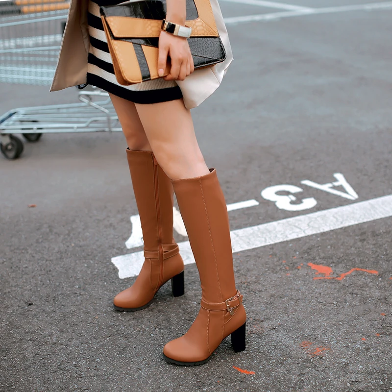 ANNYMOLI/Сапоги до колена; женские зимние сапоги с пряжкой на меху; теплые высокие сапоги на квадратном каблуке; Модные женские высокие сапоги на высоком каблуке; цвет коричневый, 43