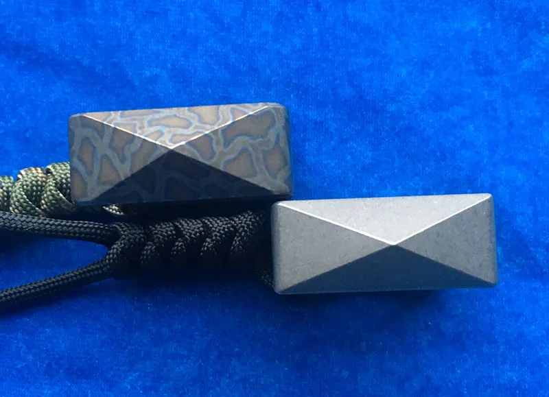 titânio punch daggers fivela ao ar livre