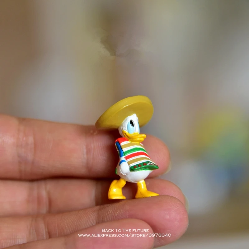 

Disney Donald Duck 3cm Action Figure Anime Mini doll Decoration PVC Collection Figurine Toys model for children gift