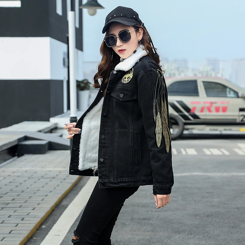 

2018 Denim Jackets Women Removable Lambskin Liner Fashion Long Sleeve Angle Wings Embroidery Denim Thick Warm Denim Jacket Coats