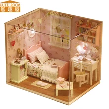 CUTE ROOM DIY Doll House Miniature Wooden Dollhouse Miniaturas Furniture Toy House Doll Toys for Christmas and Birthday Gift H02