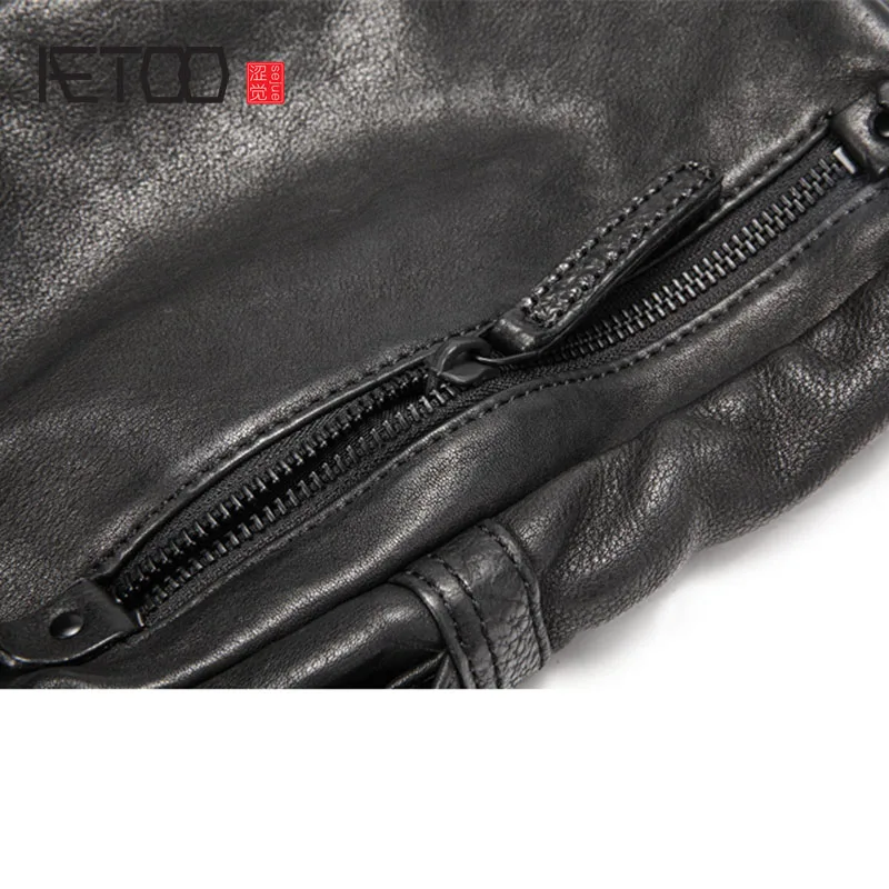 US $79.50 Aetoo Casual Shoulder Bag Mens Leather Small Bag Retro Youth Vertical Mens Bag First Layer Leather Messenger Bag Vintage