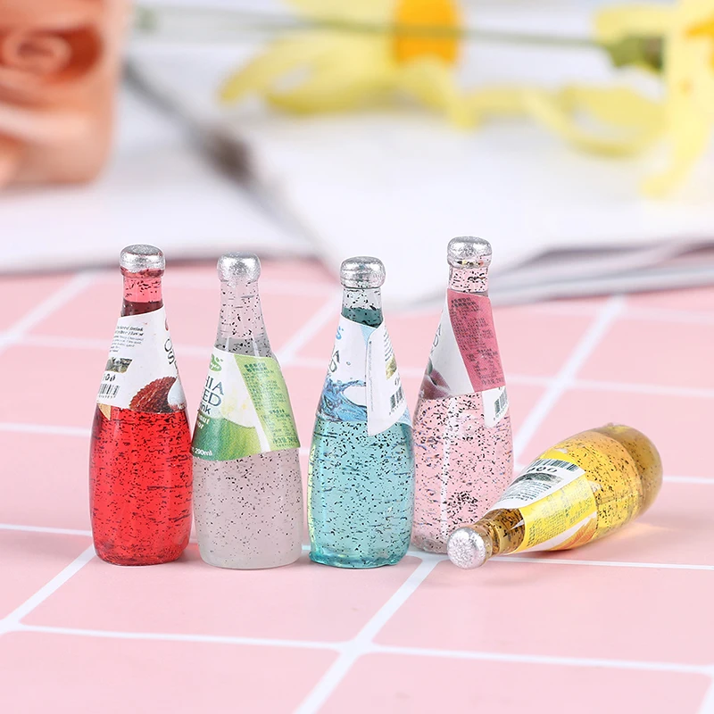 

Resin Miniature Food Mini Fruit Bottle Mini Fruit Drink Play Doll Food Dollhouse Kitchen Toys Simulation Drinks Model Toys 1/12