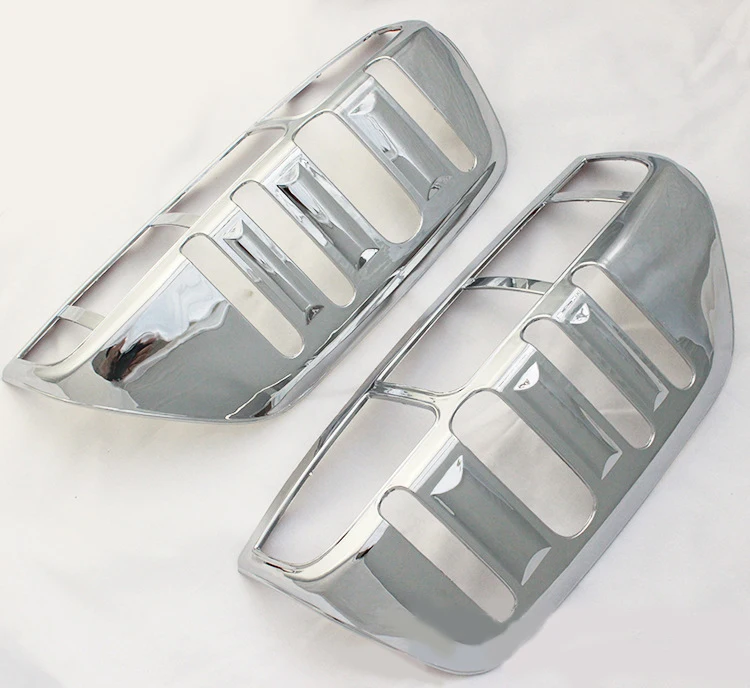 

Car Chrome For Navara 2006 Accessories Tail Light Cover Lamp Trim For Nissan Frontier Navara D40 06-2013 Car Styling Plate Part
