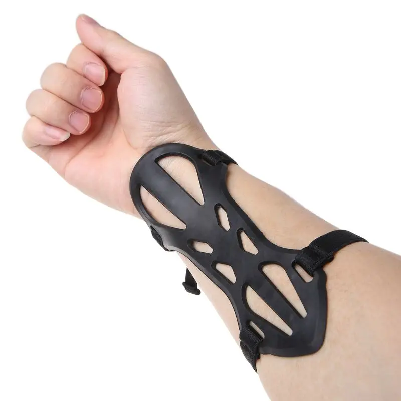 

Archery Arm Guard Soft Rubber Shooting Hunting Protector Safe Adjustable Strap Wrist Armband Elastic Protective Supplies