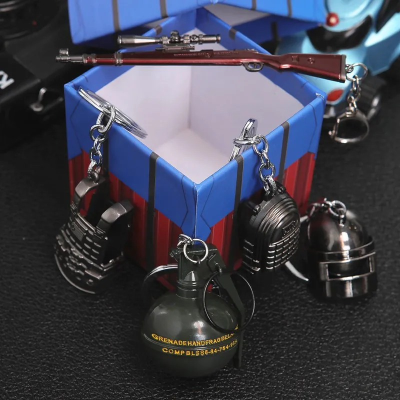 

Game PUBG Keychain Cosplay Prop Metal Accessories Pan Backpack Key Ring Helmet 98K Key Chain