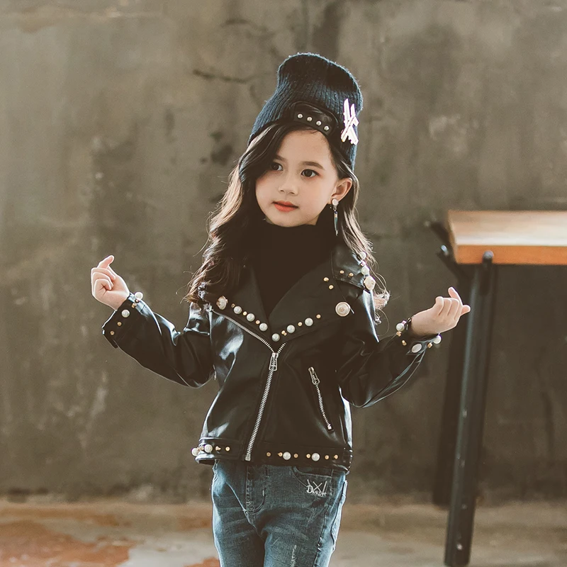 Куртка из искусственной кожи для девочек от 2 до 7 лет модная кожаная мотоциклетная куртка с отворотами, заклепками и жемчужинами осенне-зимняя верхняя одежда, универсальные пальто