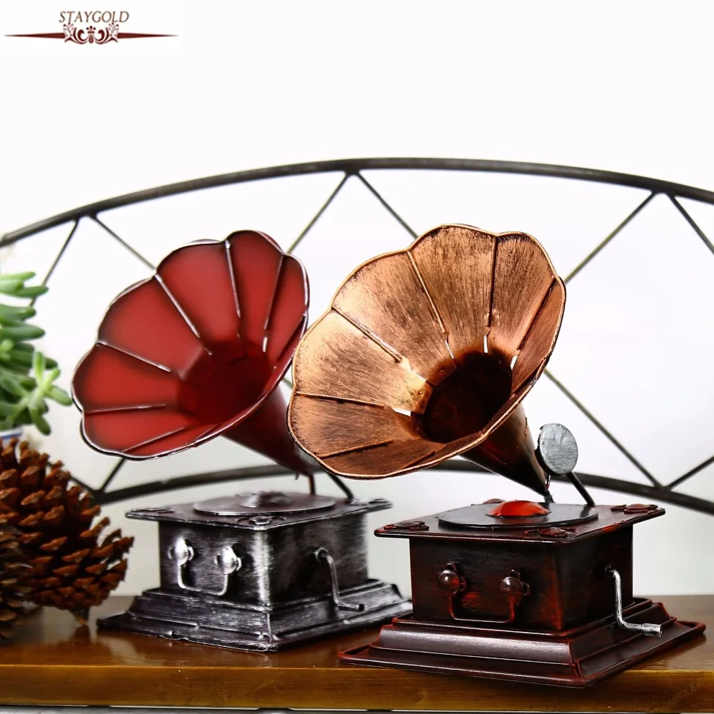 

Zakka Retro Phonograph Handmade Vintage Home Decor Metal Crafts Bar Decoration Shabby Chic Home Accessories