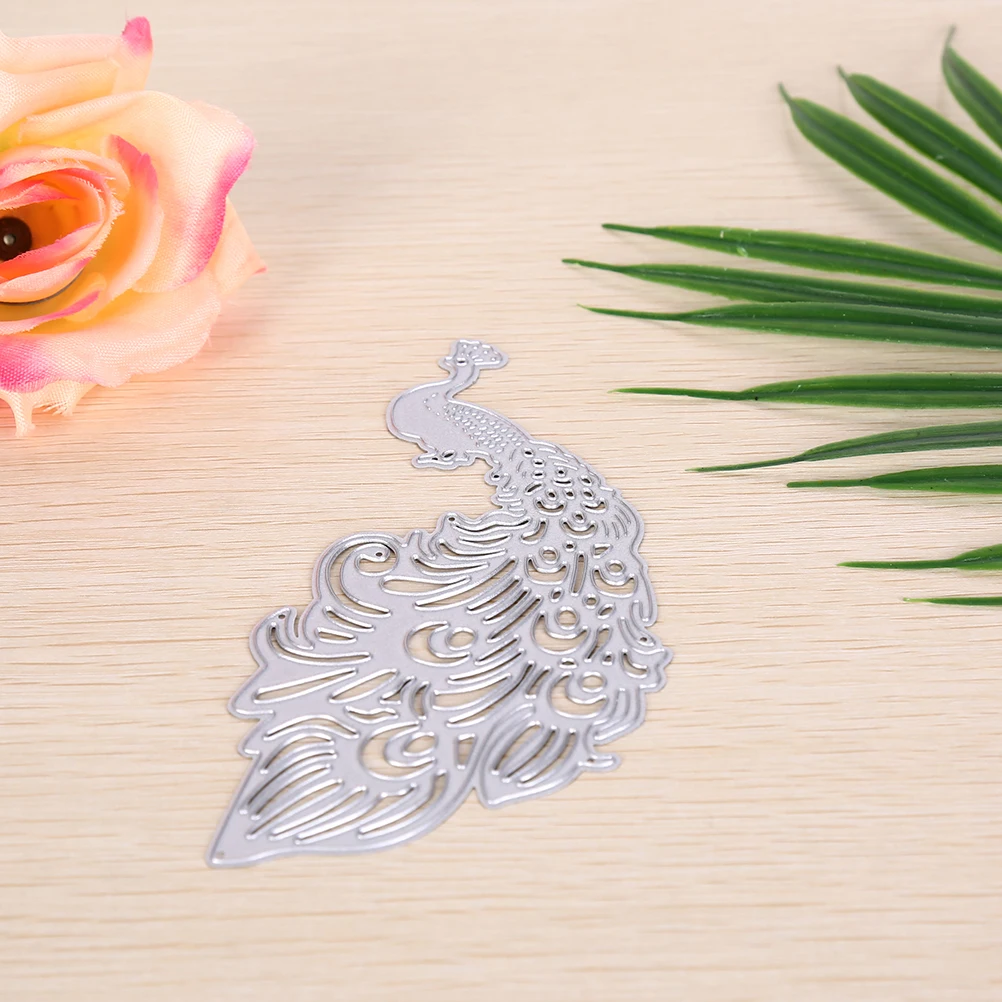 

1PC hot-selling Peacock Metal Die Cutting Dies For DIY Scrapbooking Photo Album Embossing Folder Stencil Die Cut