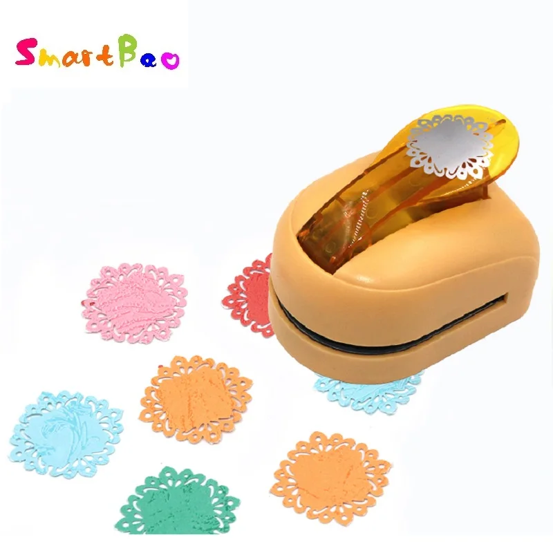 

Super Large Concentric Knot Scrapbooking Punch Craft Tool Perfurador de Papel de Scrapbook ; Craft Width about: 3.5cm/1.38