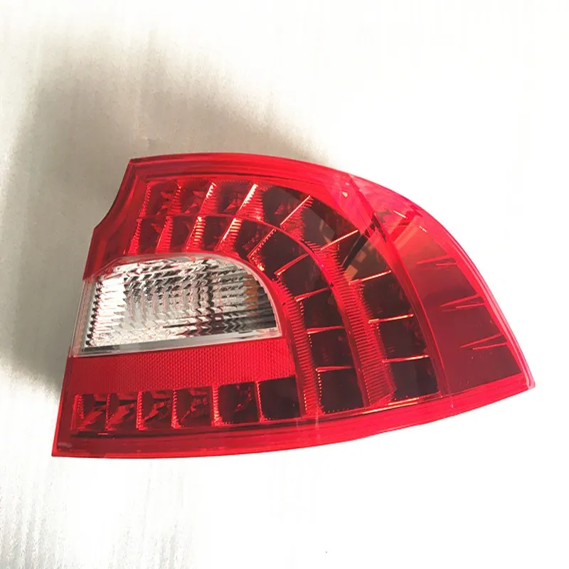 

eOsuns Car styling for Skoda Superb 2009 rear lamp, brake light, daytime running light,reversing signal fog lamp