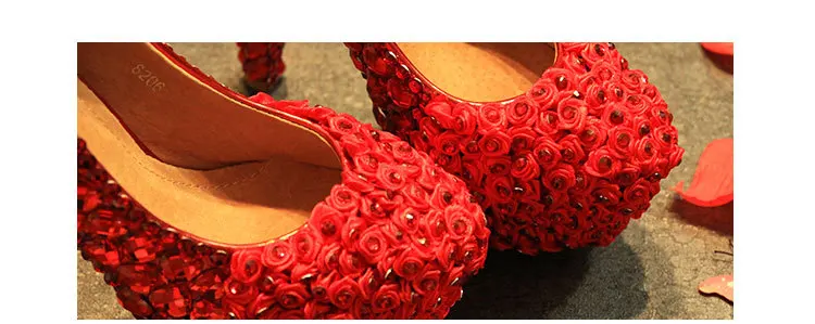 Love Moments/красный цветок из стразов; свадебные туфли на высоком каблуке; туфли на платформе с кристаллами; свадебные туфли для невесты; женские высокие тонкие туфли