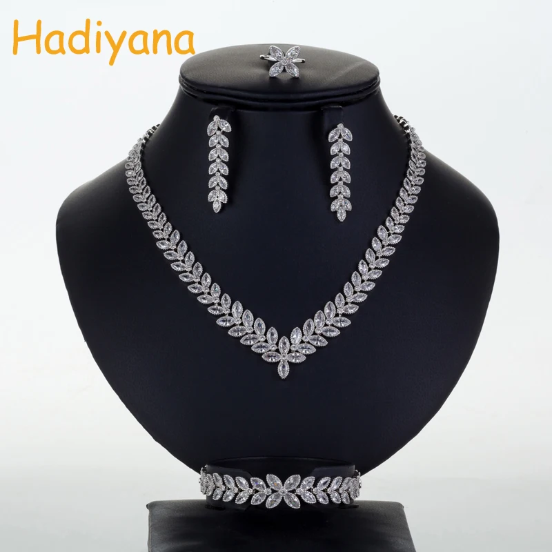 Hadiyana New Sparkling Wedding Bridals Jewelry Set Fashion Eye Type Cubic Zircon Crystal 4pcs Jewelry Bridal Sets For WomenCN710 цена Hadiyana New Sparkling Wedding Bridals Jewelry Set Fashion Eye Type Cubic Zircon Crystal 4pcs Jewelry Bridal Sets For WomenCN710 цены онлайн