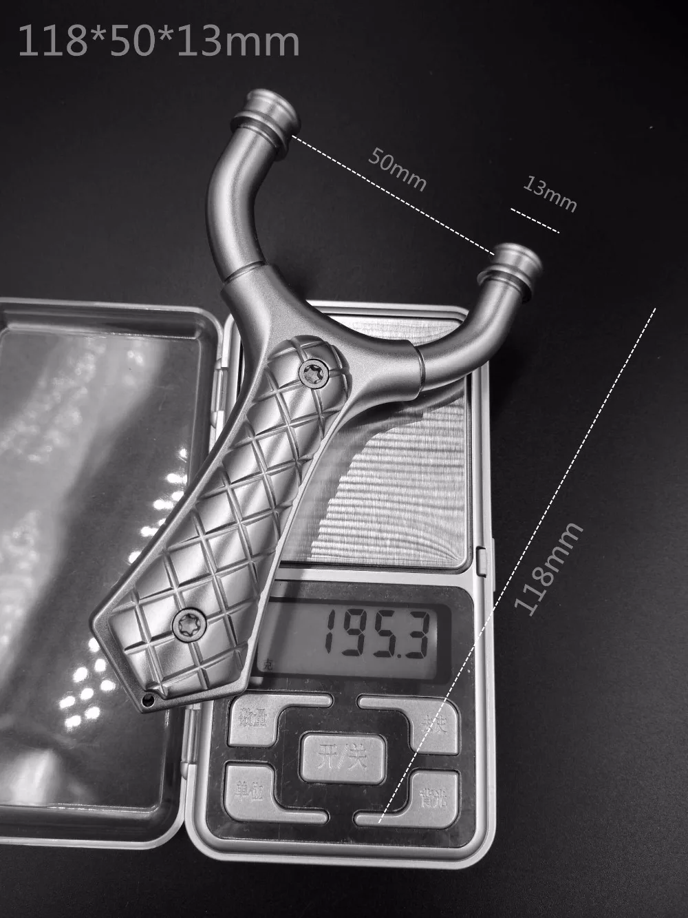 153.3