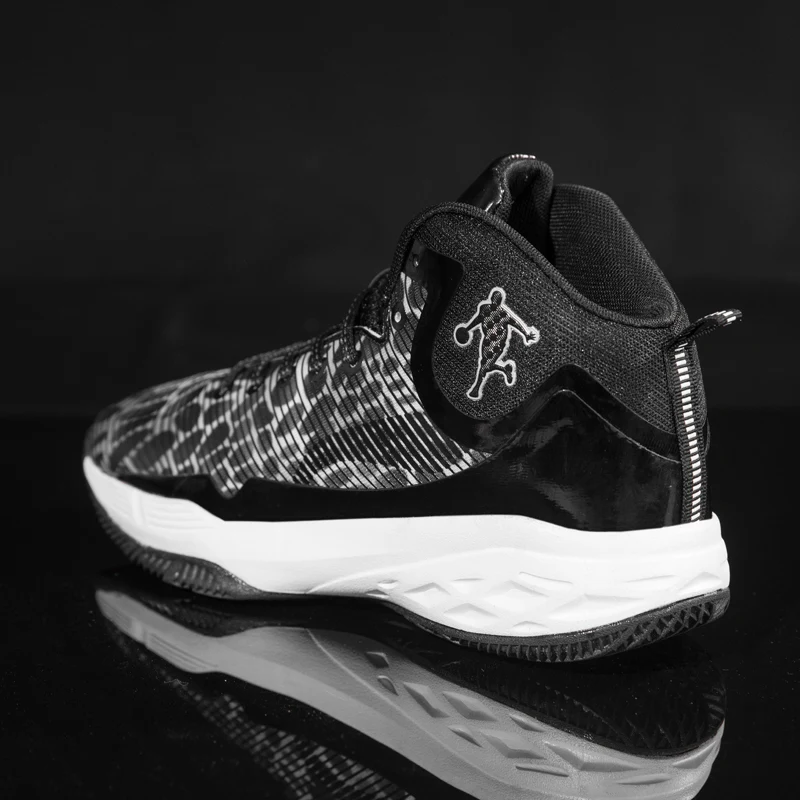 

Men Boys Basketball Shoes 2019 High Top Gym Boots Black Red Sport Trainers Comfortable Anti-Slip Sport Mens Athletic Shoes