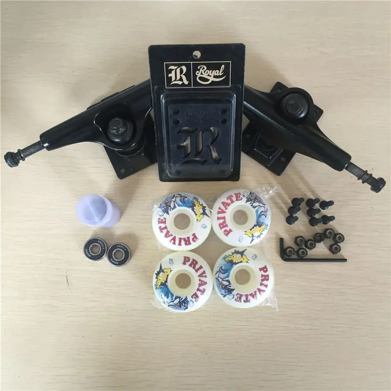 skateboard trucks andbearings andwheels (5)