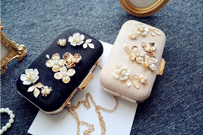 

2019 Pearls 5D Flowers Evening Clutches Women With Rhinestones Bridal Purses Wedding Prom Box Clutch Bag Handbags Shoulder Bag