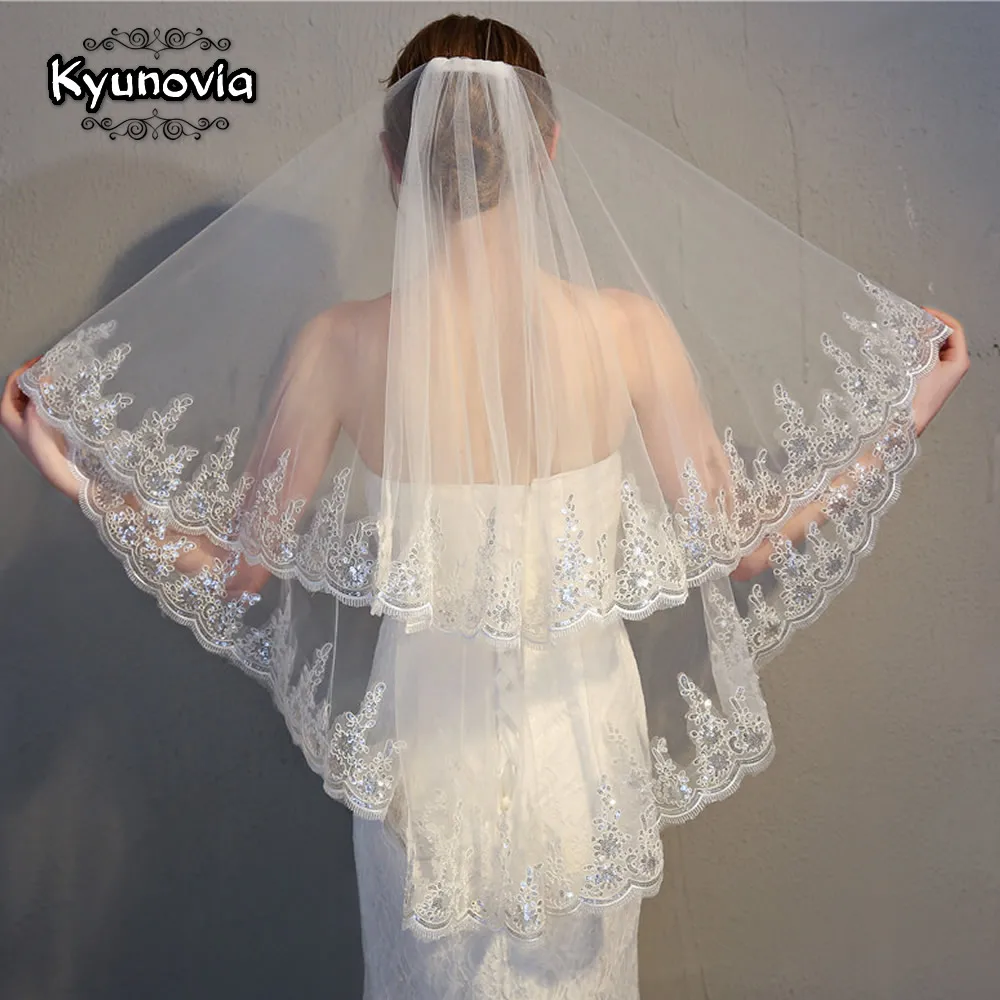 Kyunovia свадебная фата с расчески до локтя короткая кружевной аппликацией