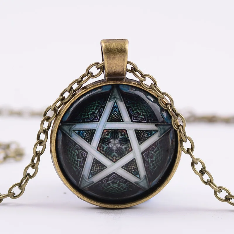 

Five-pointed star Pattern Glass Alloy Necklace Long Time Synthetic Gemstone Pendant Necklace Sweater Chain Wholesale G93