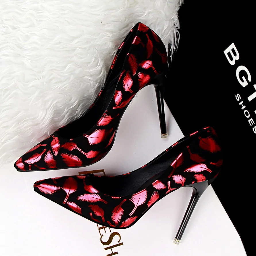 2016 New Sexy High heeled Pumps font b Women b font Shoes High Heels Feather Printing