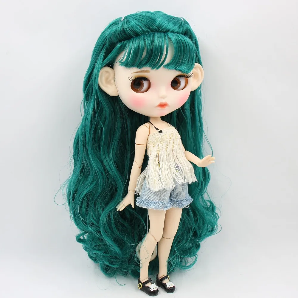 Finley – Premium Custom Neo Blythe Doll with Green Hair, White Skin & Matte Pouty Face 2