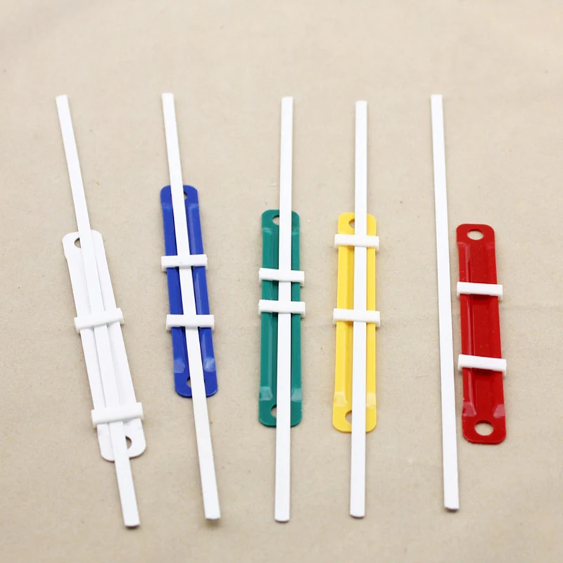 

5pcs/lot Simple A5 A6 A7 to replace the loose leaf notebook paper plastic binding clip, replace paper storage.