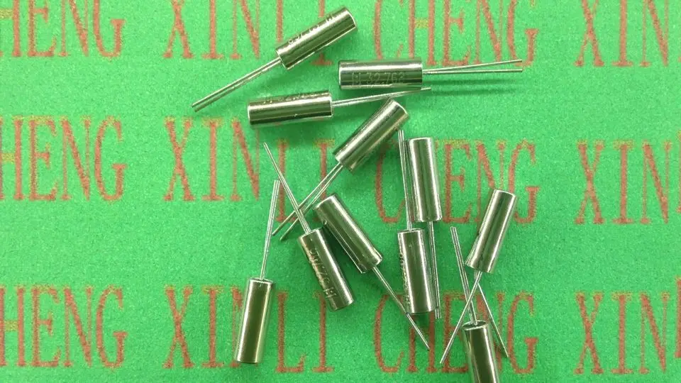 

10PCS/LOT 3*8mm 32.768K 32.768KHZ 32768KHZ cylindrical quartz crystal passive crystal