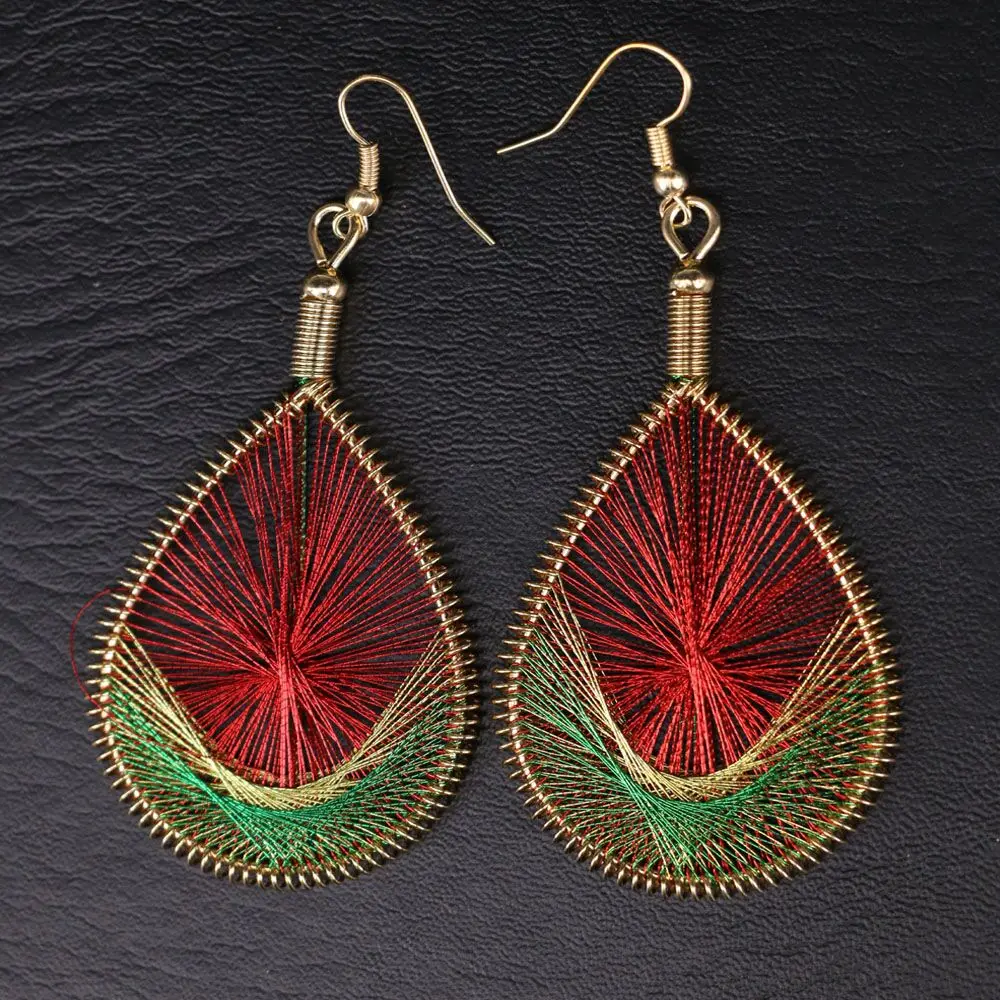 Fashion Women Vintage Dangle Earrings Elegant Cute Peacock Tail Wire
