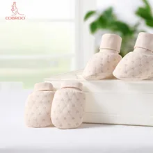 COBROO/детские варежки и носки, комплекты из хлопка, теплые зимние защитные варежки с сердечками для новорожденных 0-12 месяцев