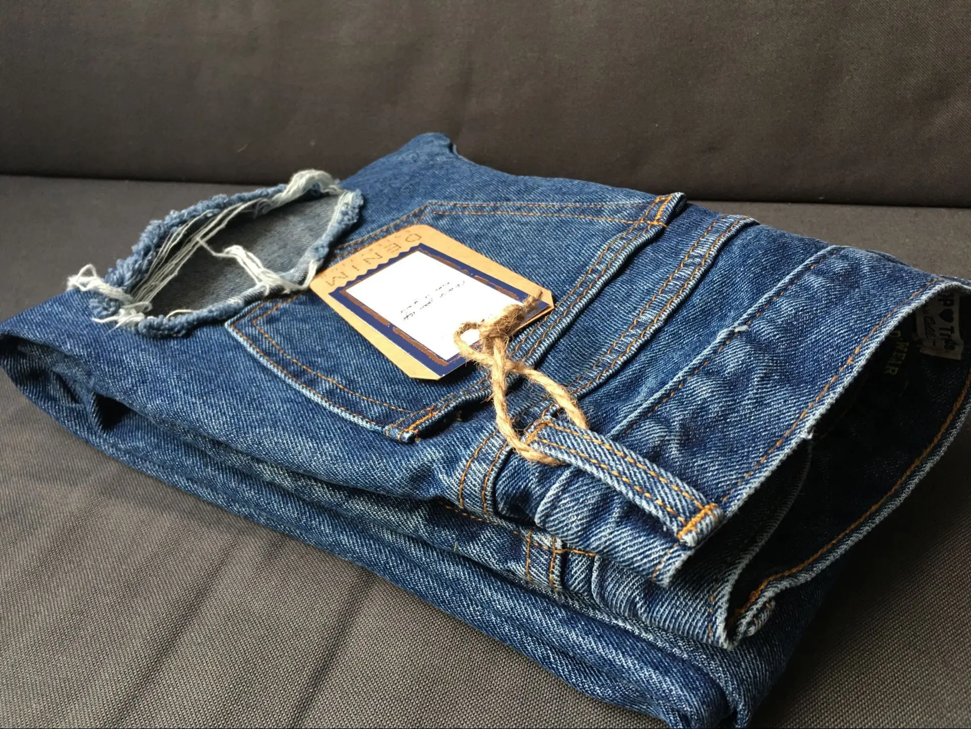 Suvance/пикантные весенние модные прямые джинсы с высокой талией, с дырками, на бедрах, из хлопка, качественные брюки