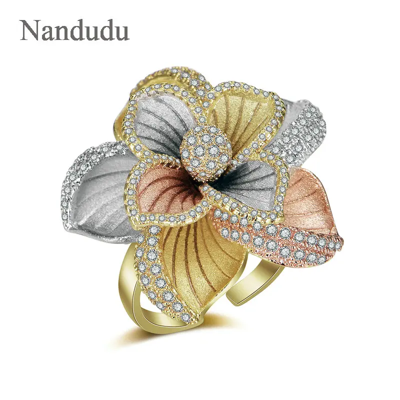 

Nandudu Fashion Blooming Flower Ring Rose Yellow Silver Three Gold High Level Open Adjustable Finger Ring Gift R2052