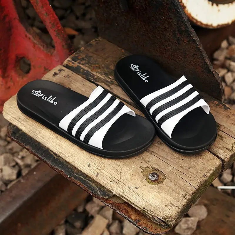 

2017 New Summer Cool Men Flip Flops British Style Boardered Beach Sandals Non-slide Male Slippers Zapato Hombre Bath Swim Shoes