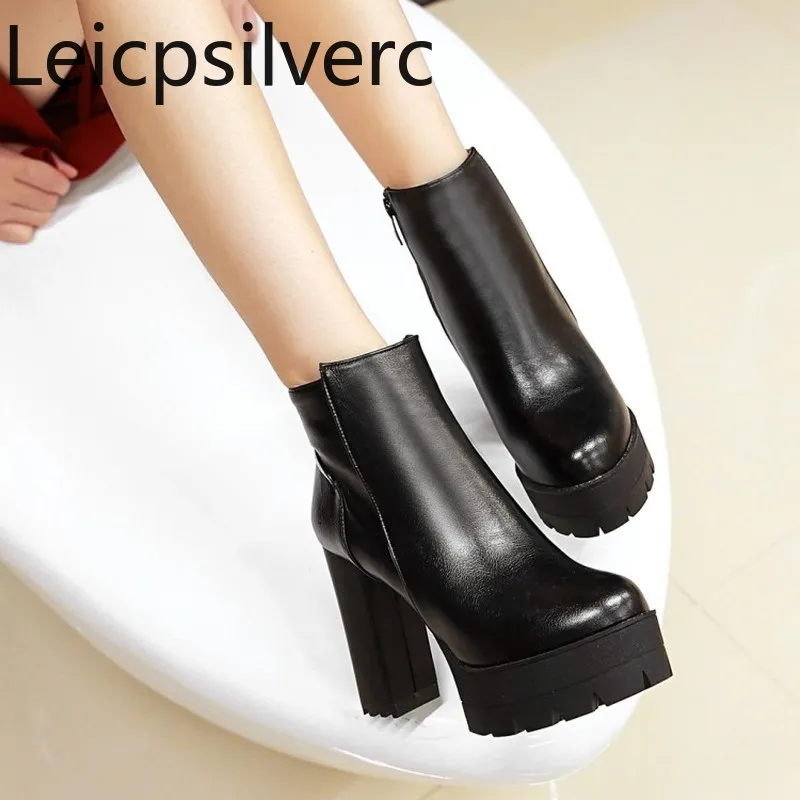 

Women's Boots winter The New fashion Solid Round head zipper Thick heel High heel Short tube Women's shoes plus size 33-43