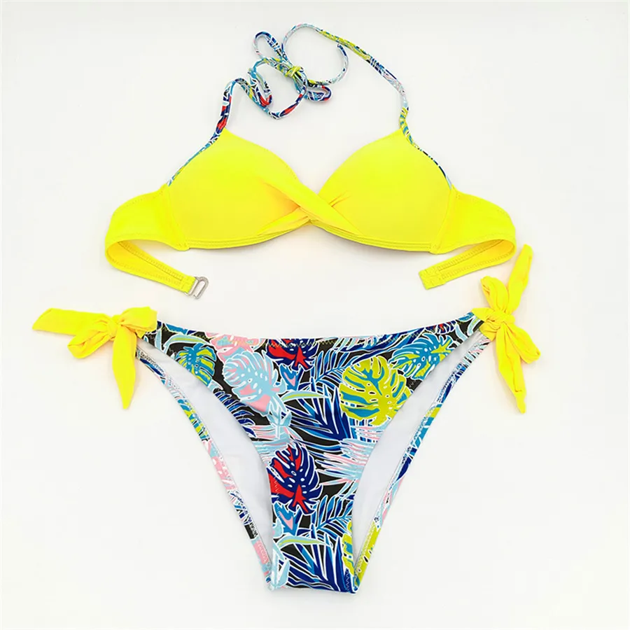 New Sexy Bikini Push Up Swimwear 2018 Women Print Beach Halter Top Bikini Set Solid Swimsuit Bandage Summer Bathing Suit Biquini New Sexy Bikini Push Up Swimwear 2018 Women Print Beach Halter Top Bikini Set Solid Swimsuit Bandage Summer Bathing Suit Biquini