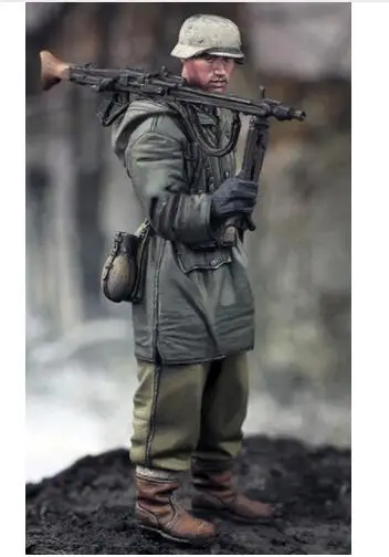 

1/35 soldier at Kharkov Resin Model Miniature figure Unassembly Unpainted