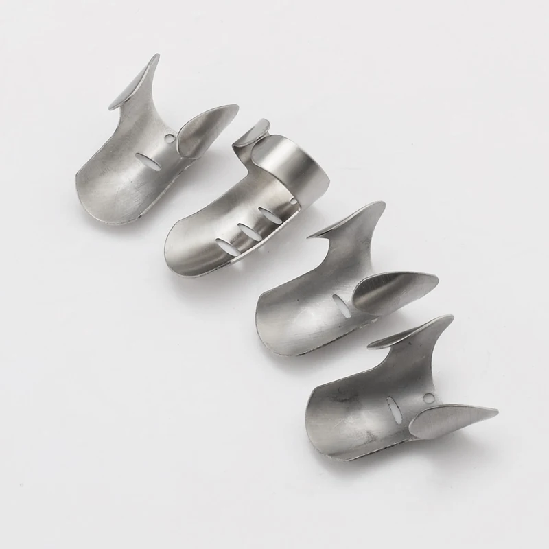 4pcs-set-Adjustable-Hand-Guard-Finger-Protector-Stainless-Steel-Finger-Knife-Slice-Chop-Safe-Slice-Cooking (1)