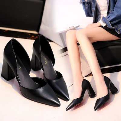 Темпераментные элегантные туфли на высоком каблуке с жемчугом; Новинка года; белые тонкие туфли на толстой подошве; модная простая женская обувь на полой подошве средней высоты; Рабочая обувь - Цвет: 558 black
