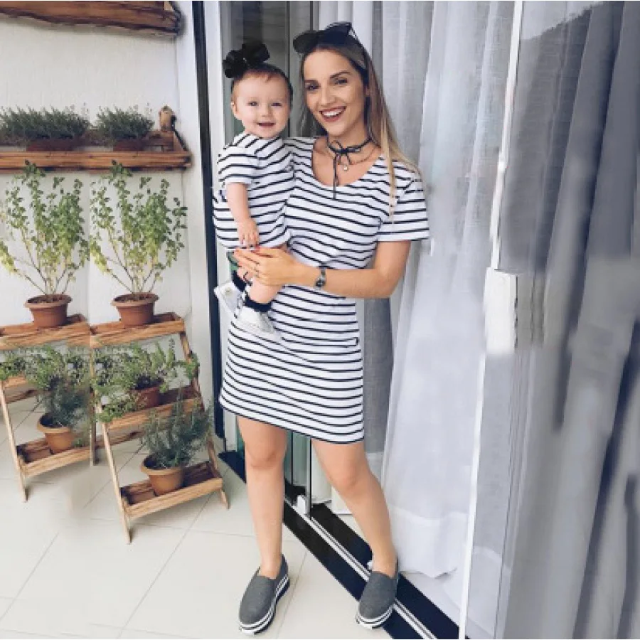 

Free shipping Mother daughter dresses family matching clothes baby girl clothes summer dress 2019 mummy and me clothes vestido