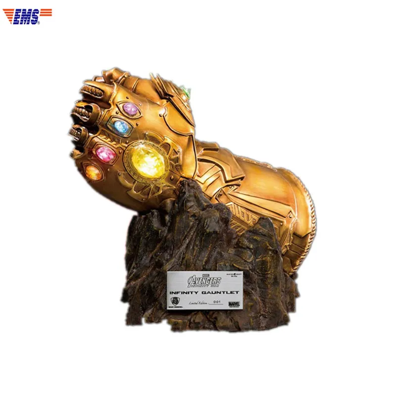 

New Arrival Avengers:Infinity War Thanos Infinity Gauntlet 1:1.5 Polystone+Metal Meteorite Base Statue Action Figure Toy X1044