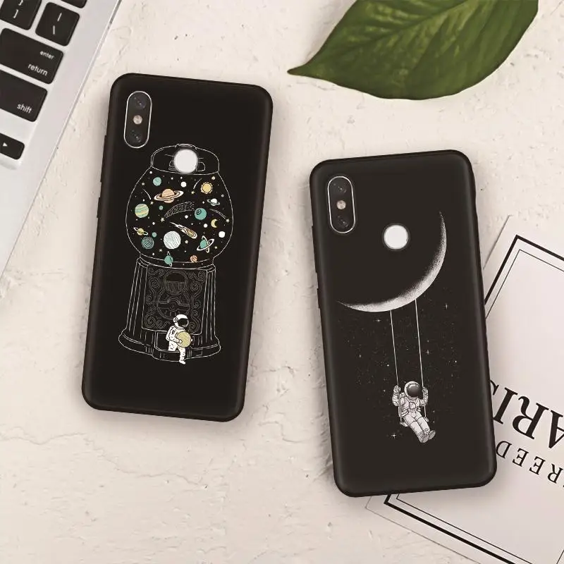 

Astronauts Space TPU Case For Xiaomi Mi Pocophone F1 8 Lite 9 A1 A2 5X 6X Redmi Note S2 7 5 6 Plus 3 3S 4 Pro 4A 4X 5A 6A Case